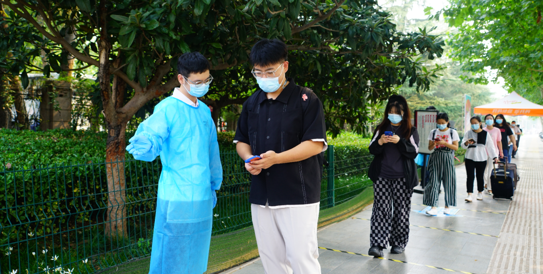 我院开展秋季学期学生返校疫情防控应急演练